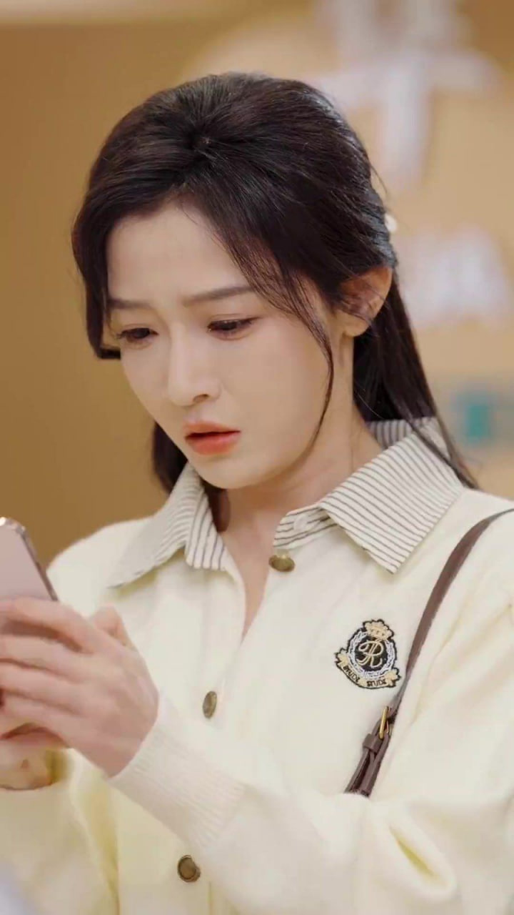 离婚后，陆总舔狗上身帮我提鞋(全集)